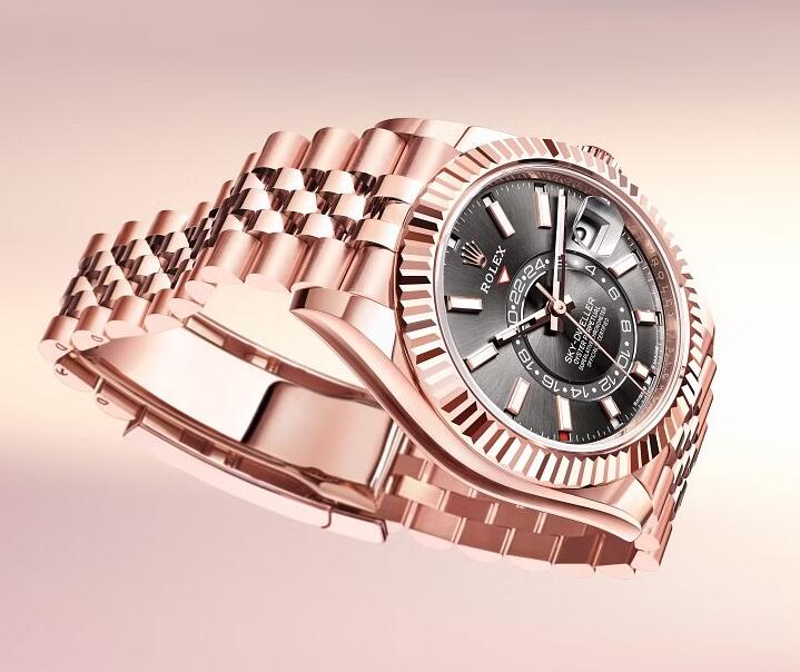 Rolex Elevates Its Iconic AAA Perfect Replica Watches UK With Fascinating Nuances Of Materials, Colours, And Textures